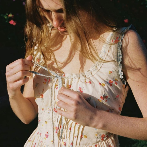 Christy Dawn Eliana- Lantana Blooms - Picture 2 of 4